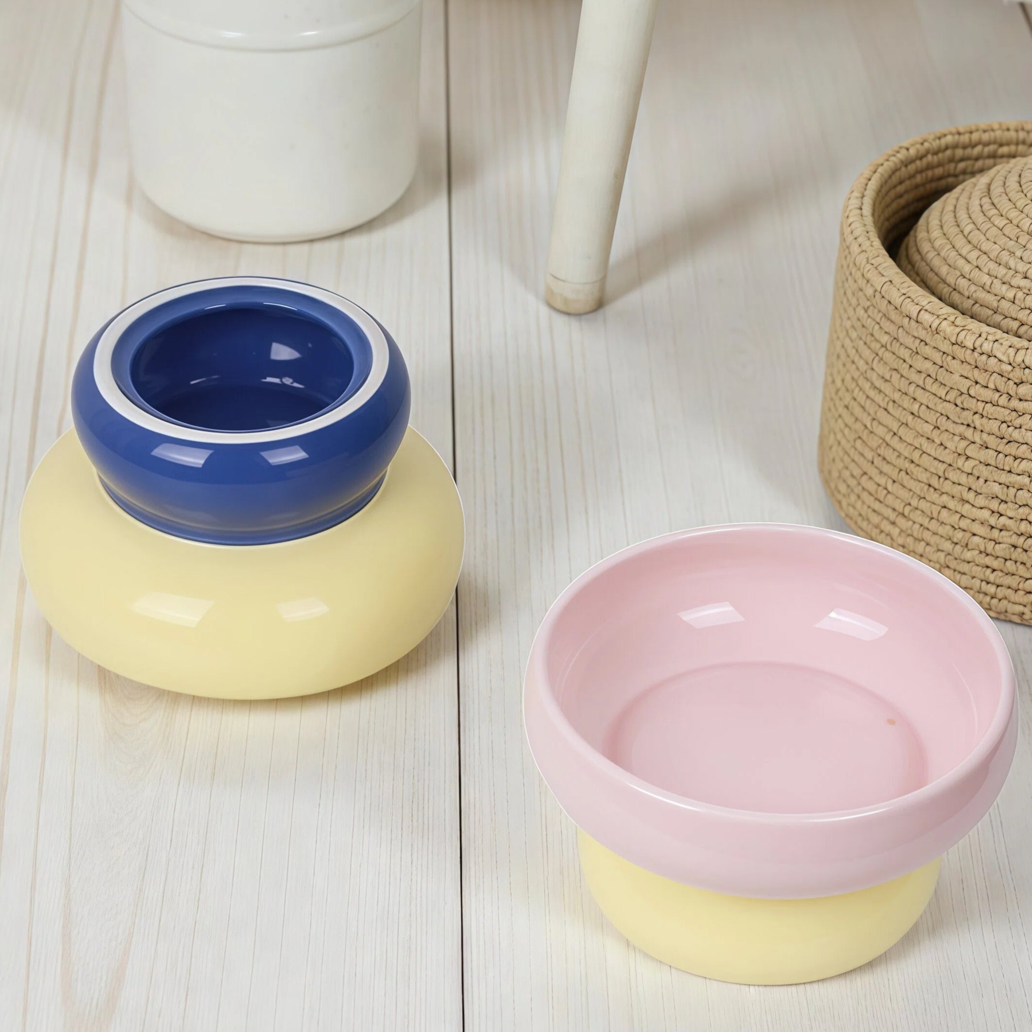 Barkmow Ciotola Rialzata in Ceramica per Cani e Gatti – Porta Cibo e Acqua con Supporto Ergonomico Antiribaltamento, Design Colorato Stile Dopamine